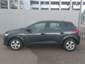 Used Dacia Sandero 2022 for sale - 78522776: Photo