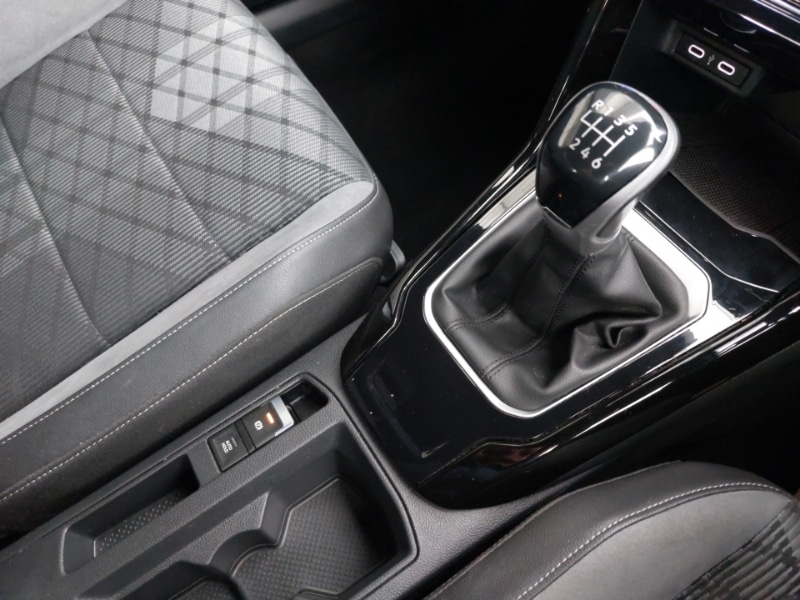 Used Volkswagen T-Roc 2022 for sale - 77338604: Photo 12