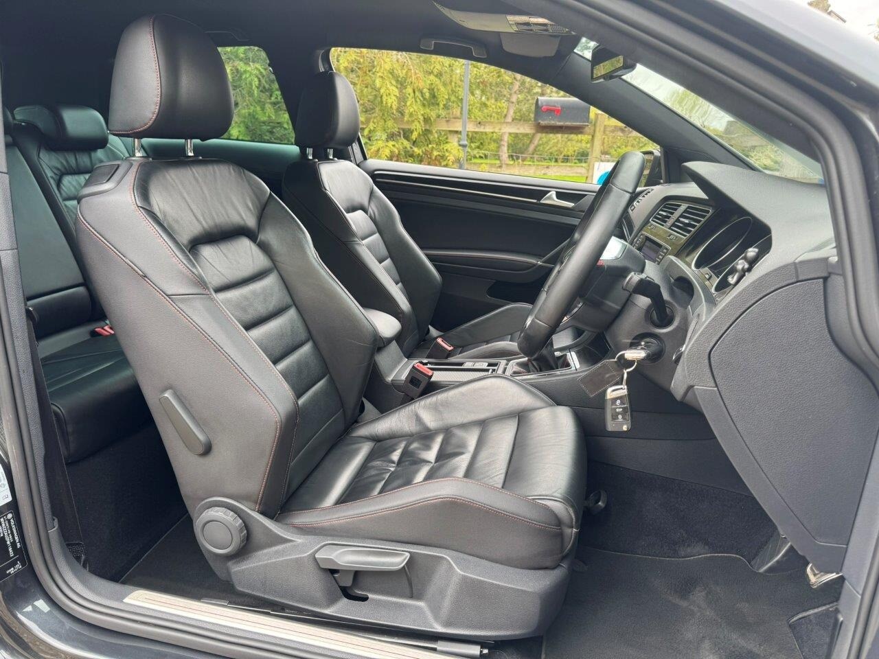 Used Volkswagen Golf 2014 for sale - 78140048: Photo 25