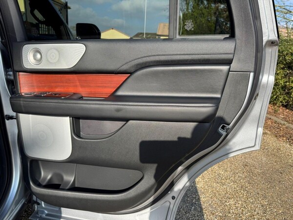 Used Lincoln Navigator 2024 for sale - 73754100: Photo 29