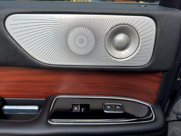 Used Lincoln Navigator 2024 for sale - 73754100: Photo 48