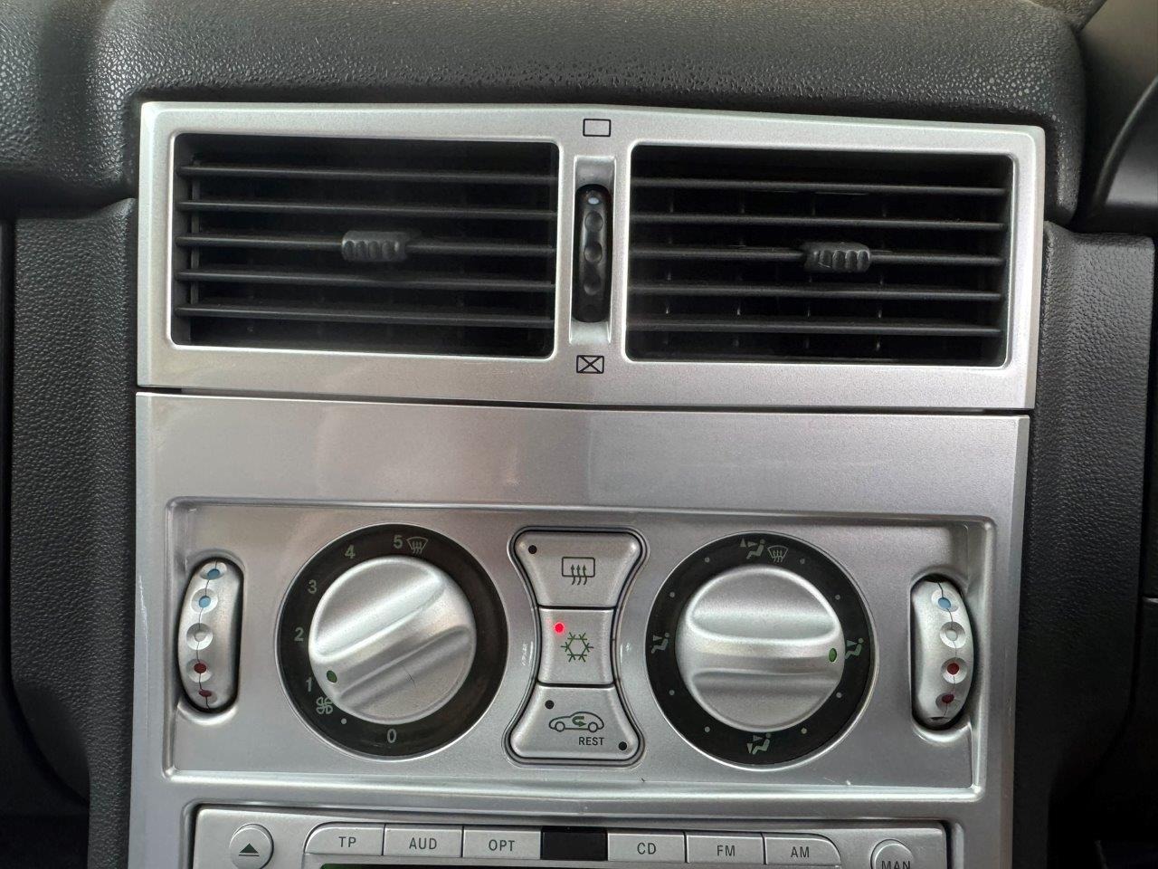 Used Chrysler Crossfire 2004 for sale - 76932214: Photo 21