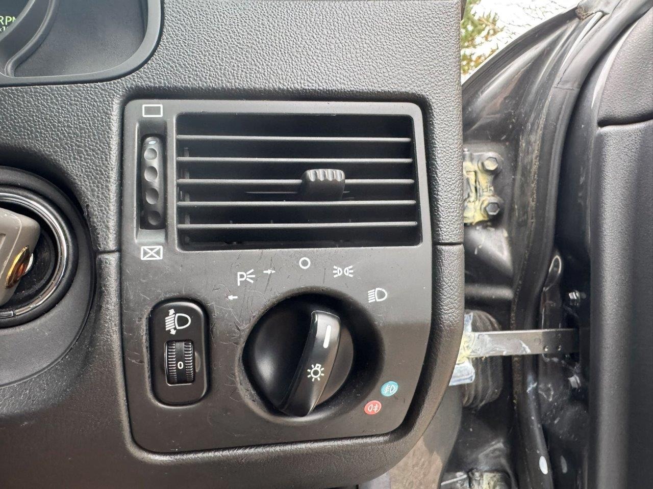 Used Chrysler Crossfire 2004 for sale - 76932214: Photo 22