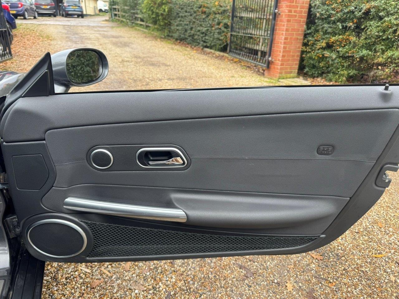 Used Chrysler Crossfire 2004 for sale - 76932214: Photo 32