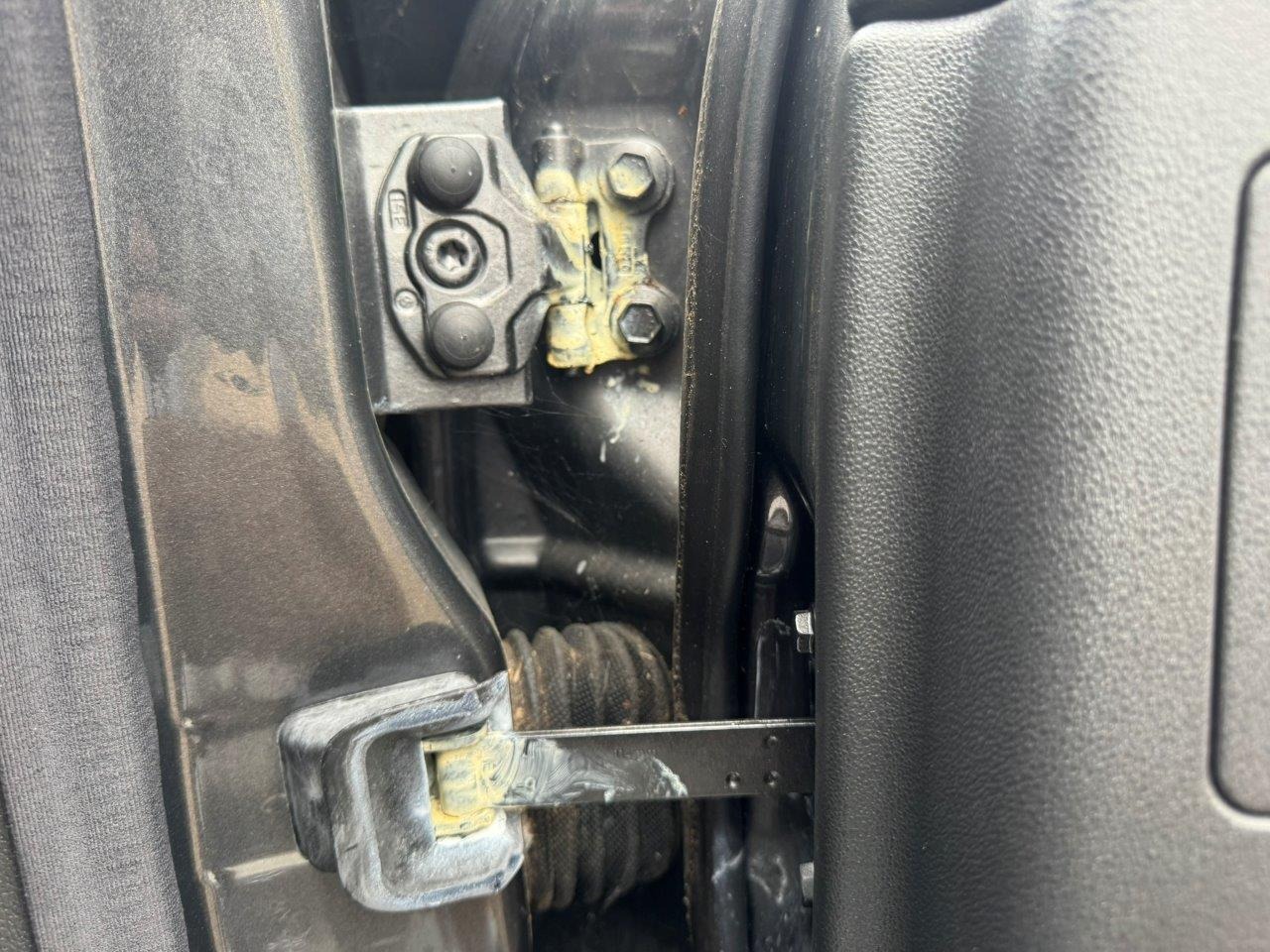 Used Chrysler Crossfire 2004 for sale - 76932214: Photo 66