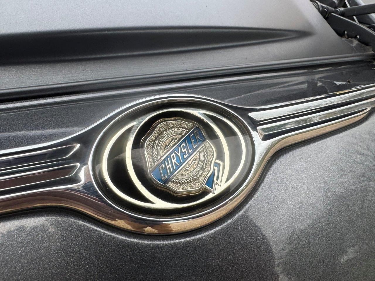 Used Chrysler Crossfire 2004 for sale - 76932214: Photo 76