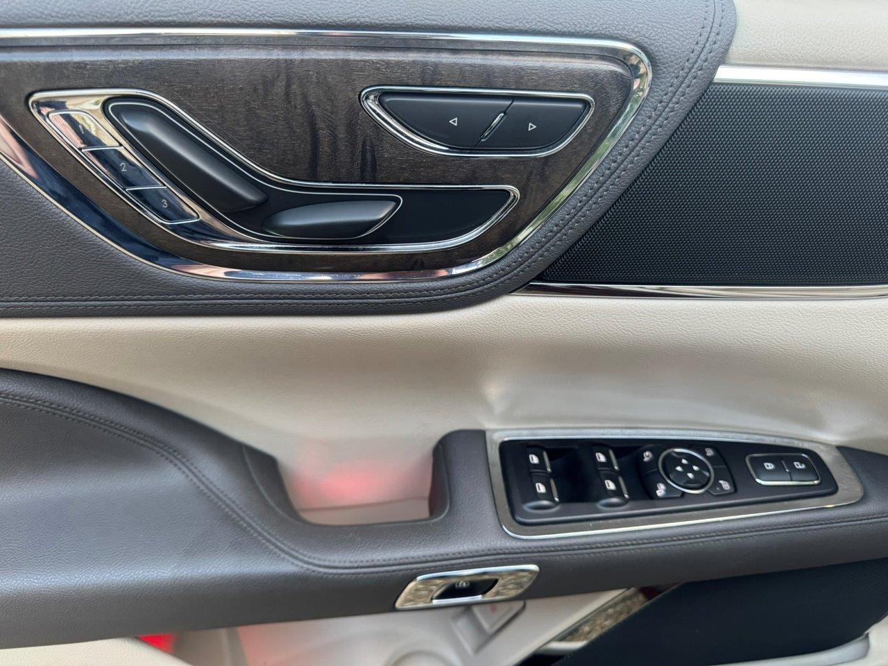 Used Lincoln Continental 2019 for sale - 77259170: Photo 31