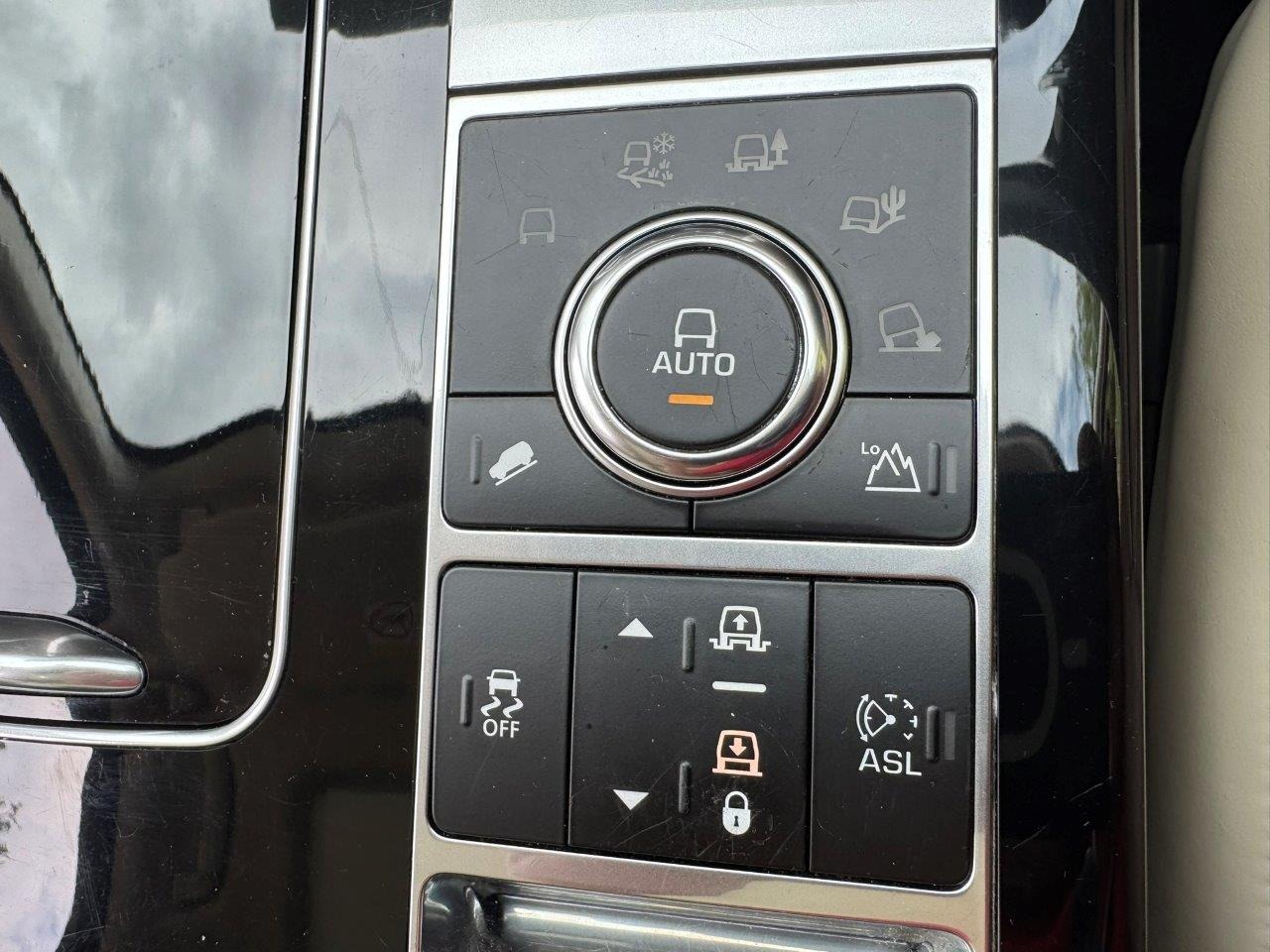 Used Land Rover Range Rover 2014 for sale - 74897045: Photo 24