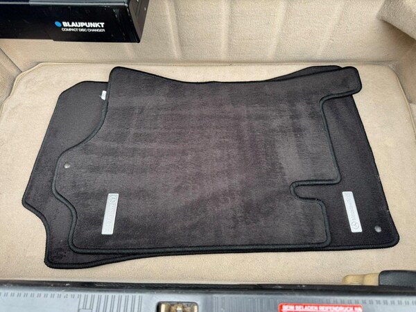 Used Mercedes-Benz S-Class 1992 for sale - 74670801: Photo 21