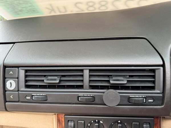 Used Mercedes-Benz S-Class 1992 for sale - 74670801: Photo 59
