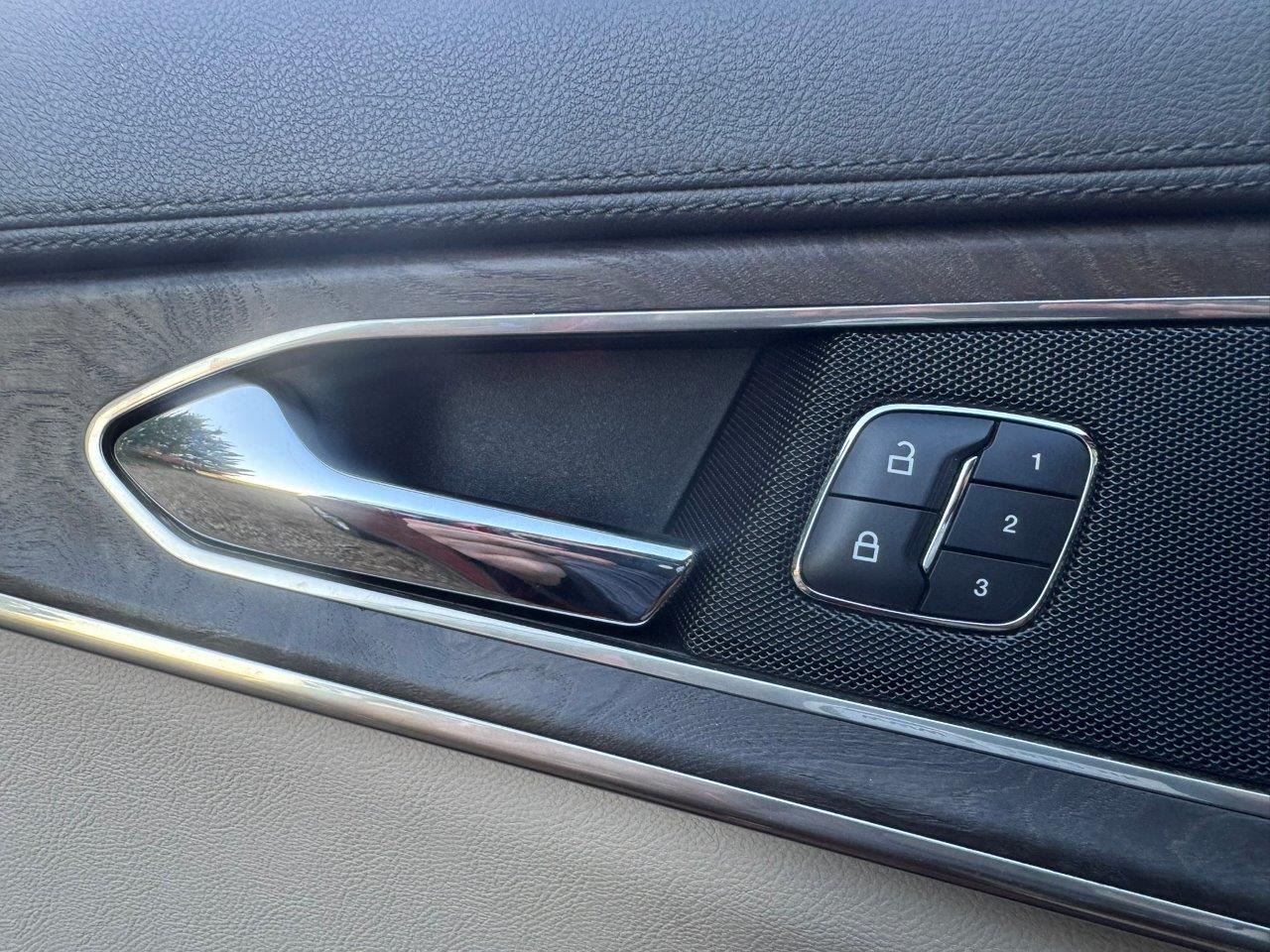 Used Ford Lincoln 2017 for sale - 76332420: Photo 63