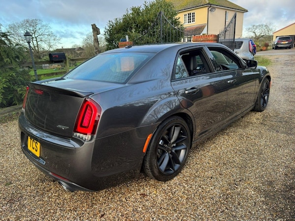 Used Chrysler 300C 2023 for sale - 73196207: Photo 11
