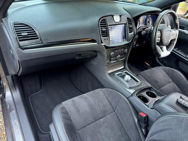 Used Chrysler 300C 2023 for sale - 73196207: Photo 12