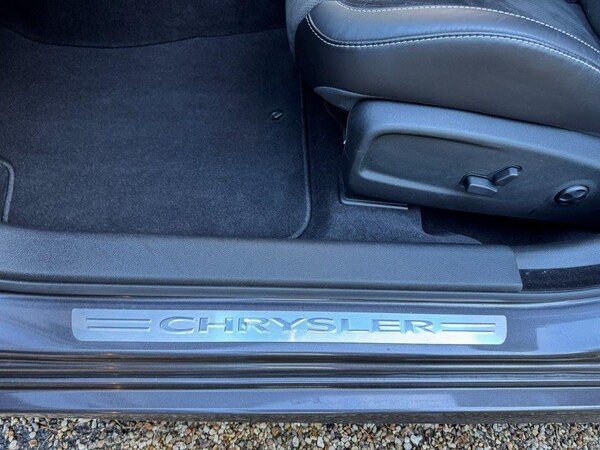 Used Chrysler 300C 2023 for sale - 73196207: Photo 34