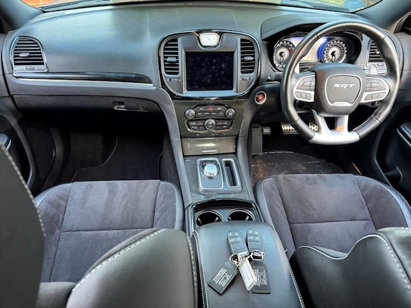 Used Chrysler 300C 2023 for sale - 73196207: Photo 3