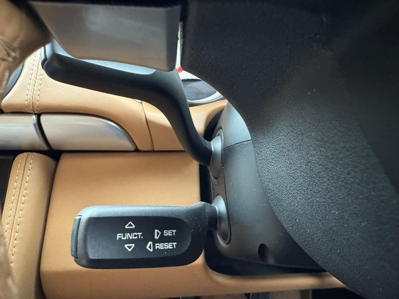 Used Porsche Cayman 2010 for sale - 76862835: Photo 46