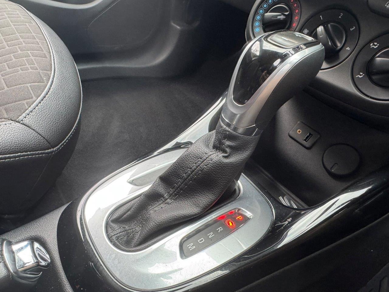 Used Vauxhall Corsa 2015 for sale - 77708522: Photo 37