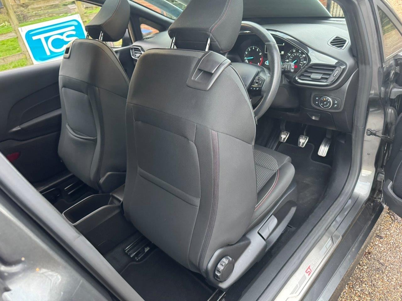 Used Ford Fiesta 2017 for sale - 77708269: Photo 27