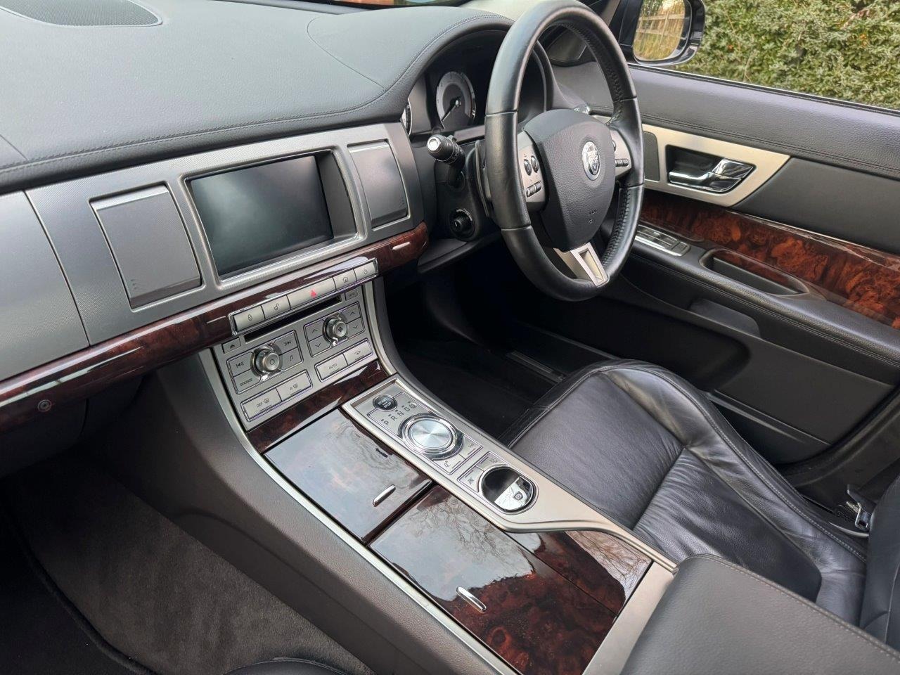 Used Jaguar XF 2010 for sale - 77450611: Photo 13