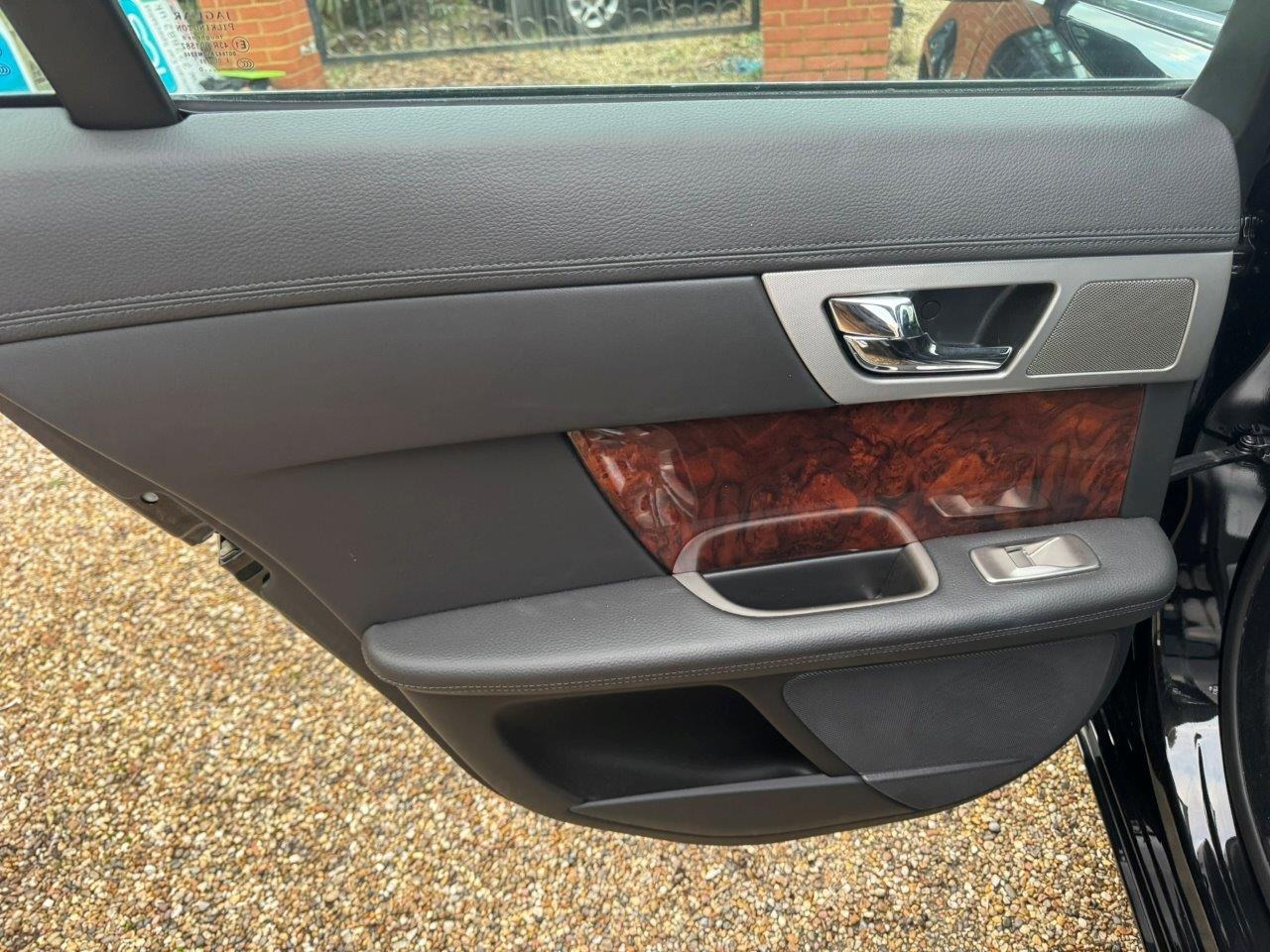 Used Jaguar XF 2010 for sale - 77450611: Photo 32