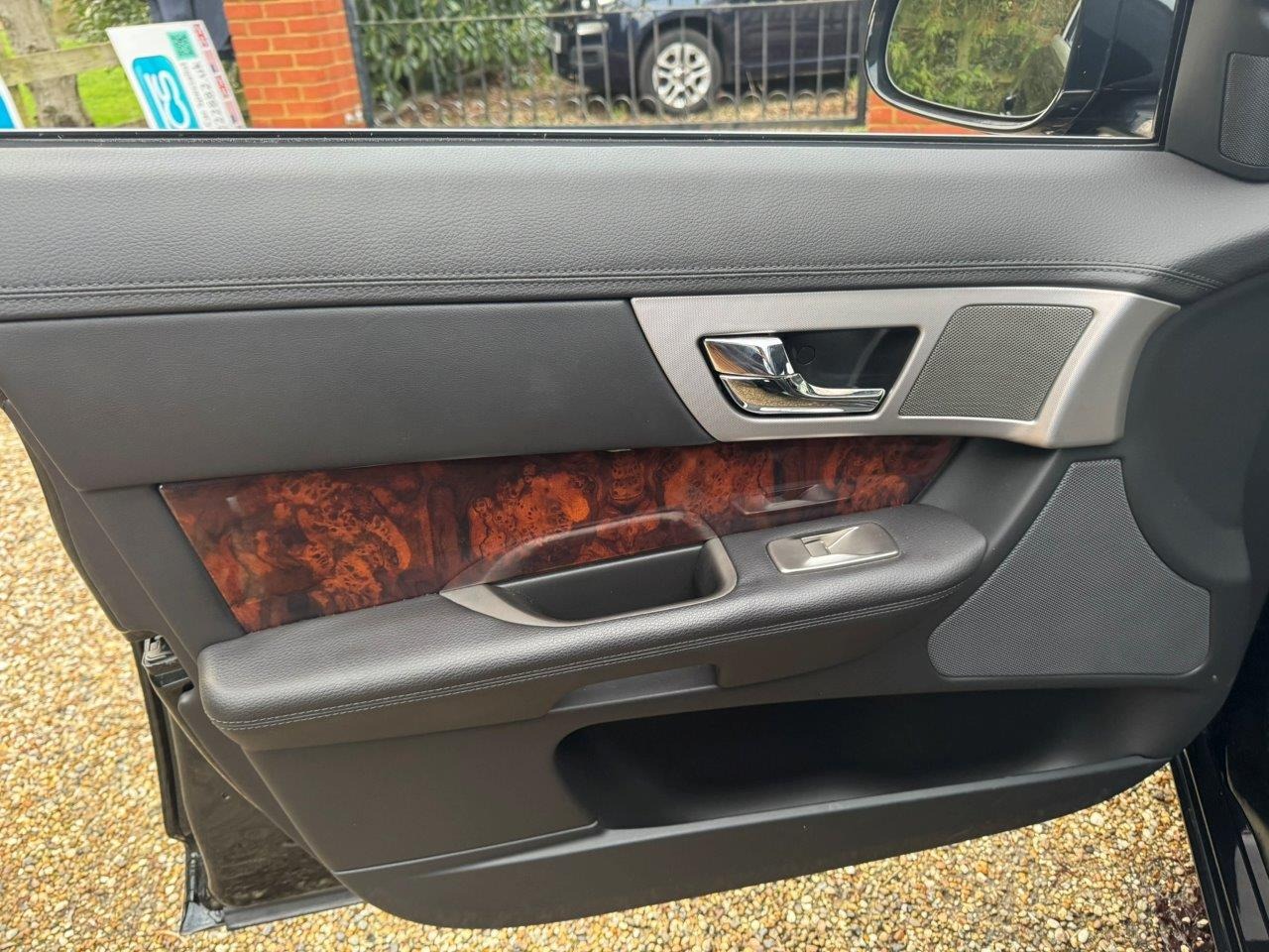 Used Jaguar XF 2010 for sale - 77450611: Photo 33