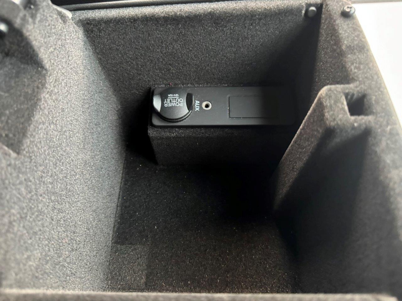 Used Jaguar XF 2010 for sale - 77450611: Photo 60