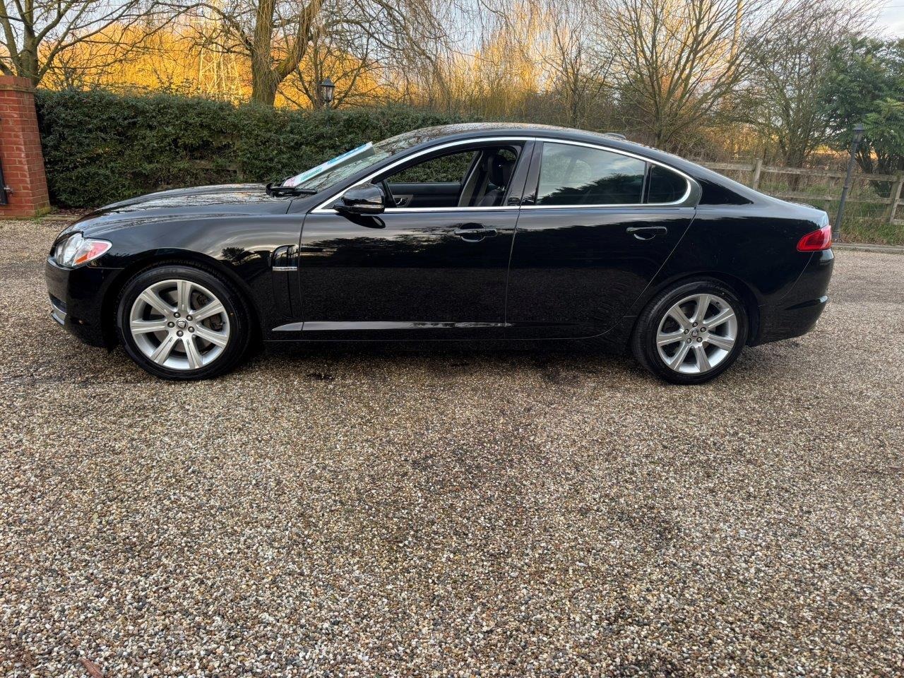 Used Jaguar XF 2010 for sale - 77450611: Photo 8