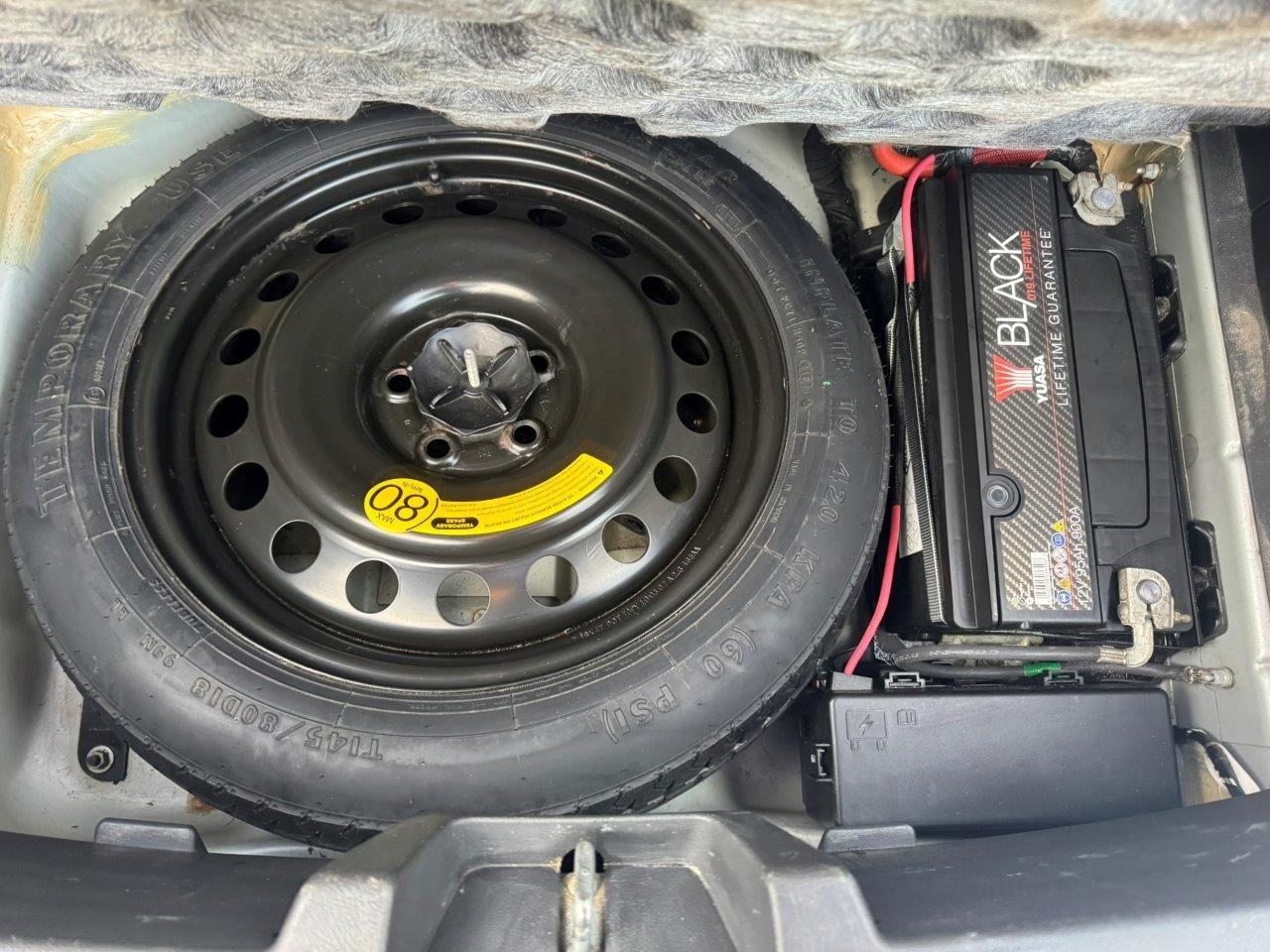 Used Chrysler 300C 2009 for sale - 76845923: Photo 18