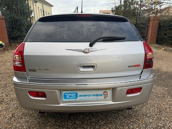 Used Chrysler 300C 2009 for sale - 76845923: Photo