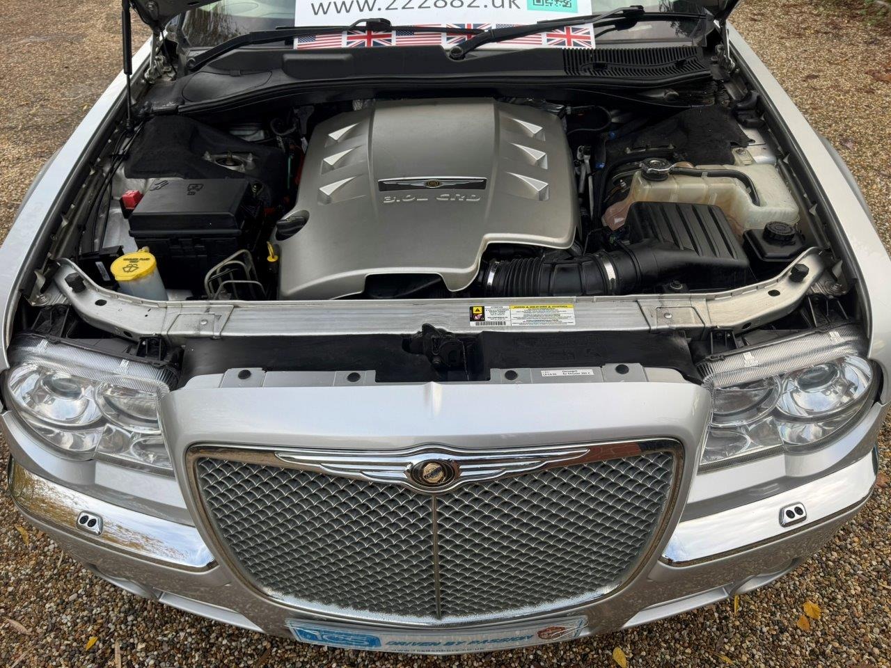 Used Chrysler 300C 2009 for sale - 76845923: Photo 6