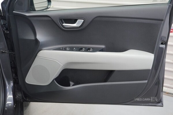 Used Kia Stonic 2019 for sale - 76248246: Photo 20