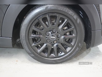 Used MINI Hatch 2020 for sale - 77017302: Photo