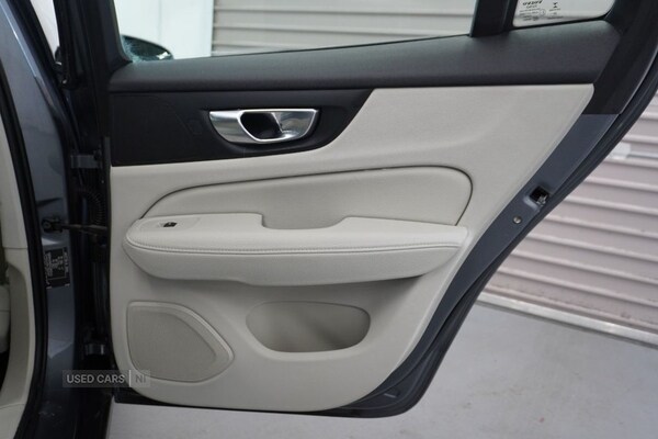 Used Volvo V60 2021 for sale - 75034057: Photo 32