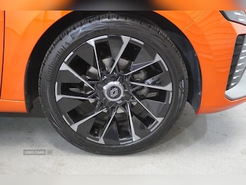 Used Renault Clio 2025 for sale - 79472632: Photo