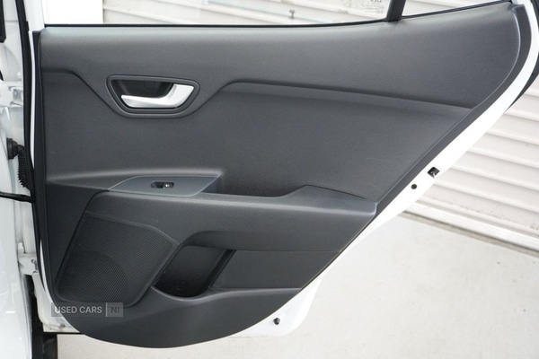 Used Kia Stonic 2025 for sale - 76359274: Photo 30