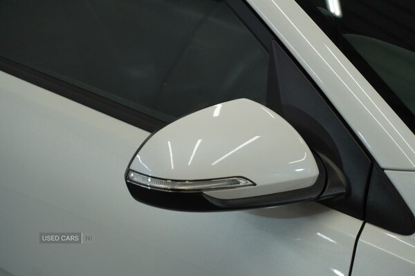 Used Kia Stonic 2025 for sale - 76359274: Photo 4