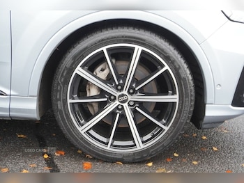 Used Audi Q7 2023 for sale - 76359620: Photo