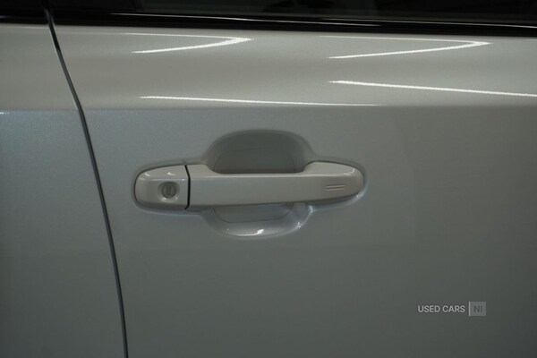 Used Toyota C-HR 2023 for sale - 76167621: Photo 5