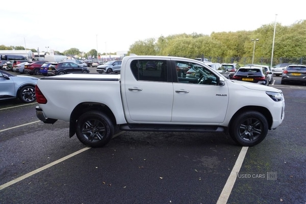 Used Toyota Hilux 2022 for sale - 76085788: Photo 2