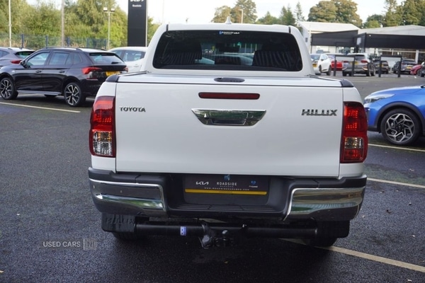 Used Toyota Hilux 2022 for sale - 76085788: Photo 9