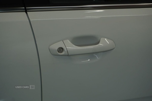 Used Kia Stonic 2023 for sale - 76729906: Photo 5