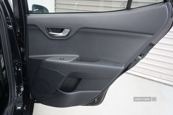 Used Kia Stonic 2024 for sale - 76729868: Photo 30