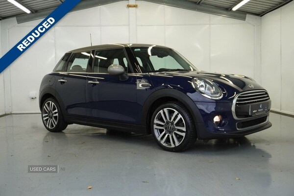 Used MINI Hatch 2018 for sale - 75298896: Photo 1