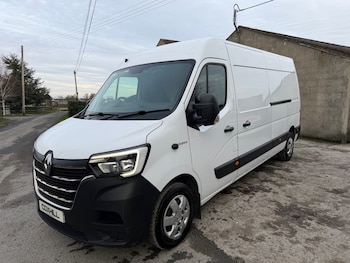 Renault Master feature image