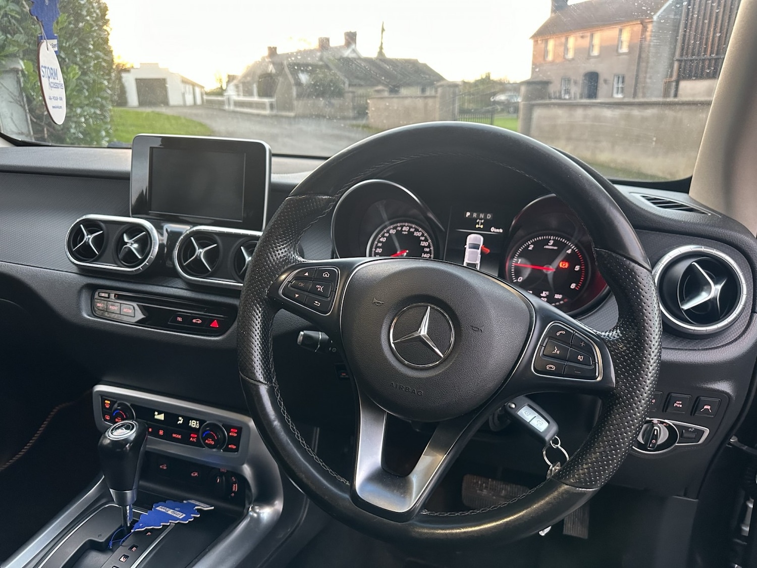 Used Mercedes-Benz X Class 2018 for sale - 76536828: Photo 11