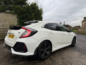 Used Honda Civic 2018 for sale - 78840850: Photo