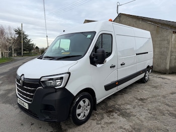 Renault Master feature image