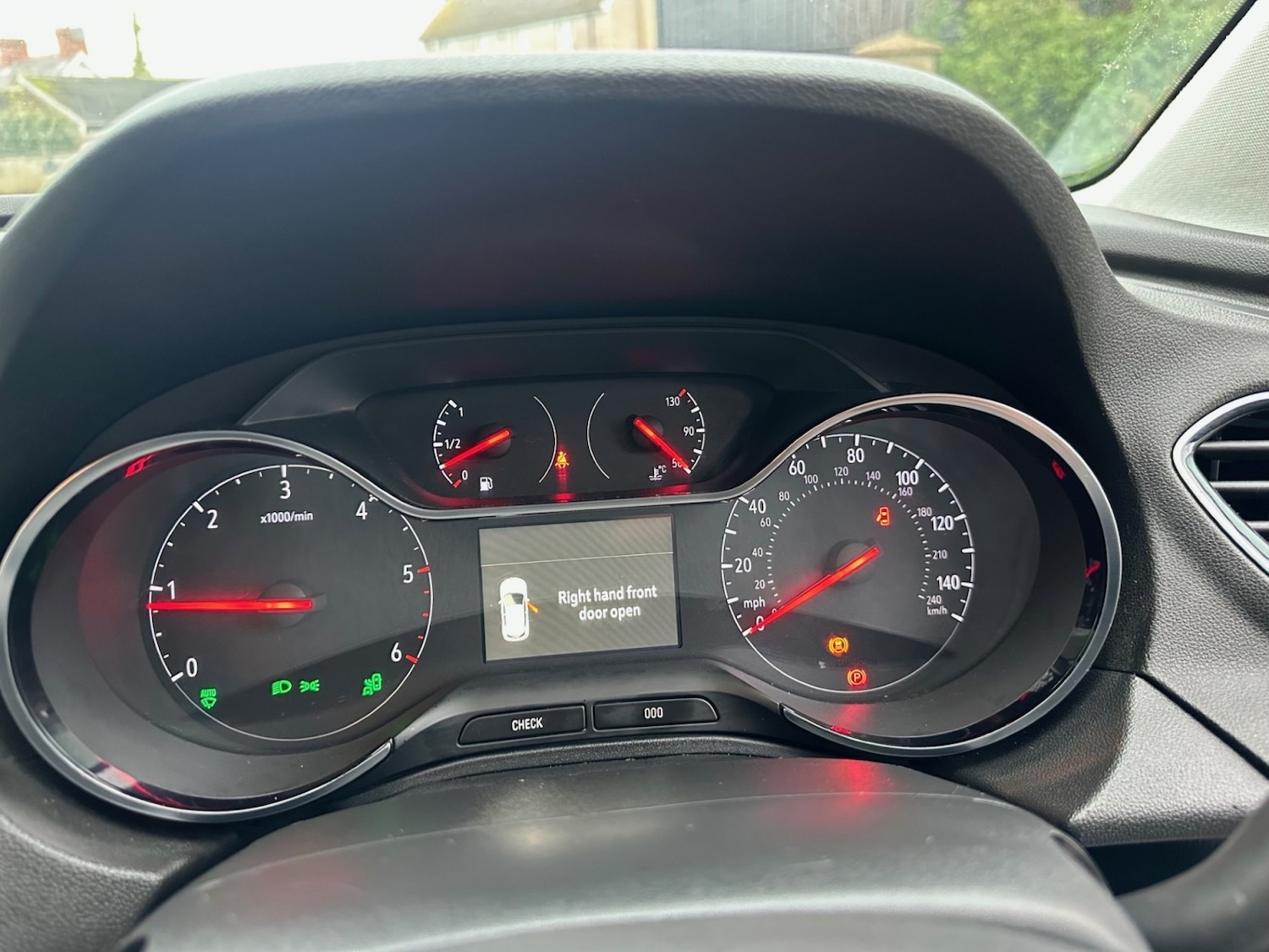 Used Vauxhall Grandland X 2018 for sale - 76863838: Photo 7