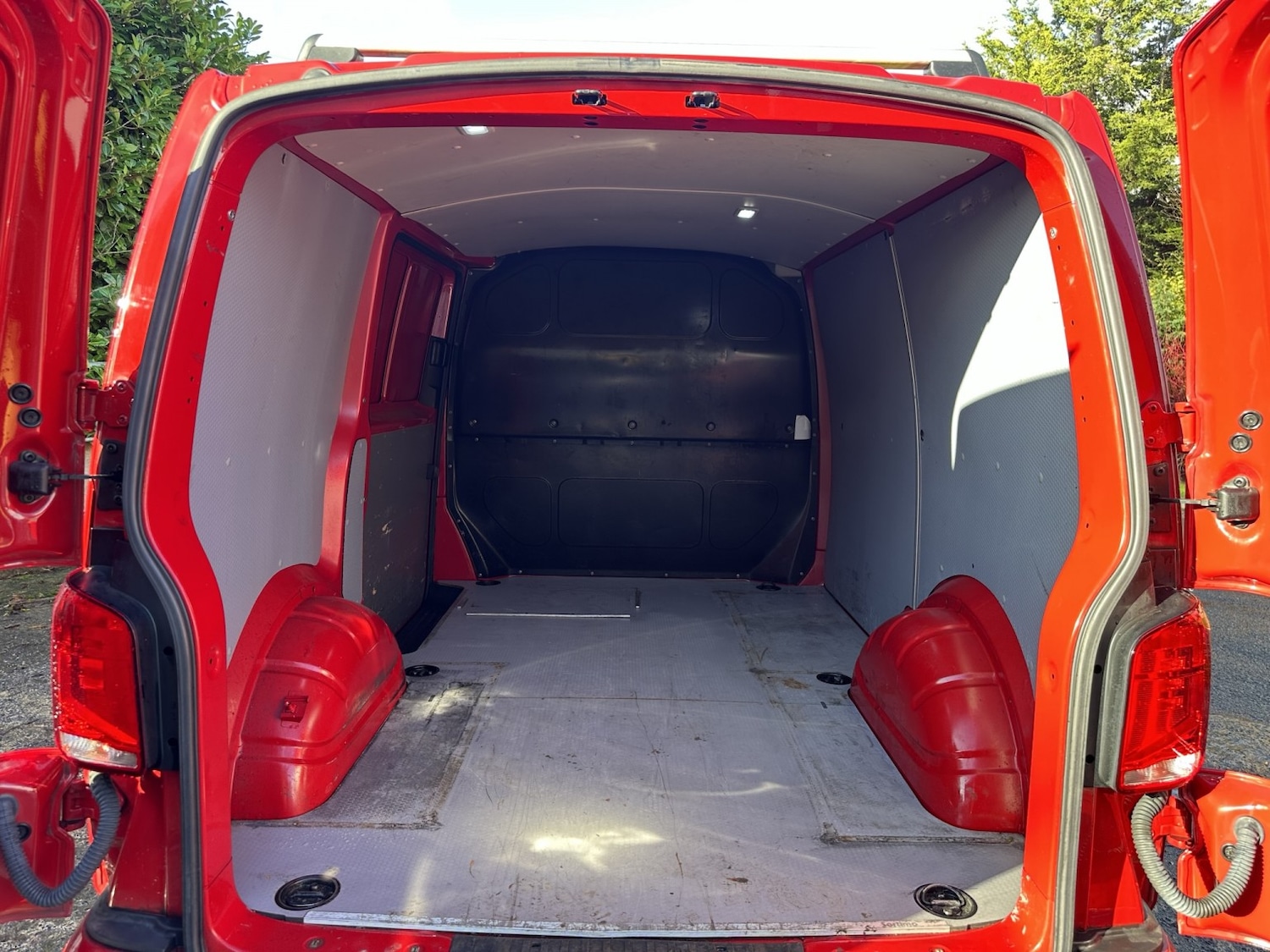 Used Volkswagen Transporter 2021 for sale - 76536682: Photo 14