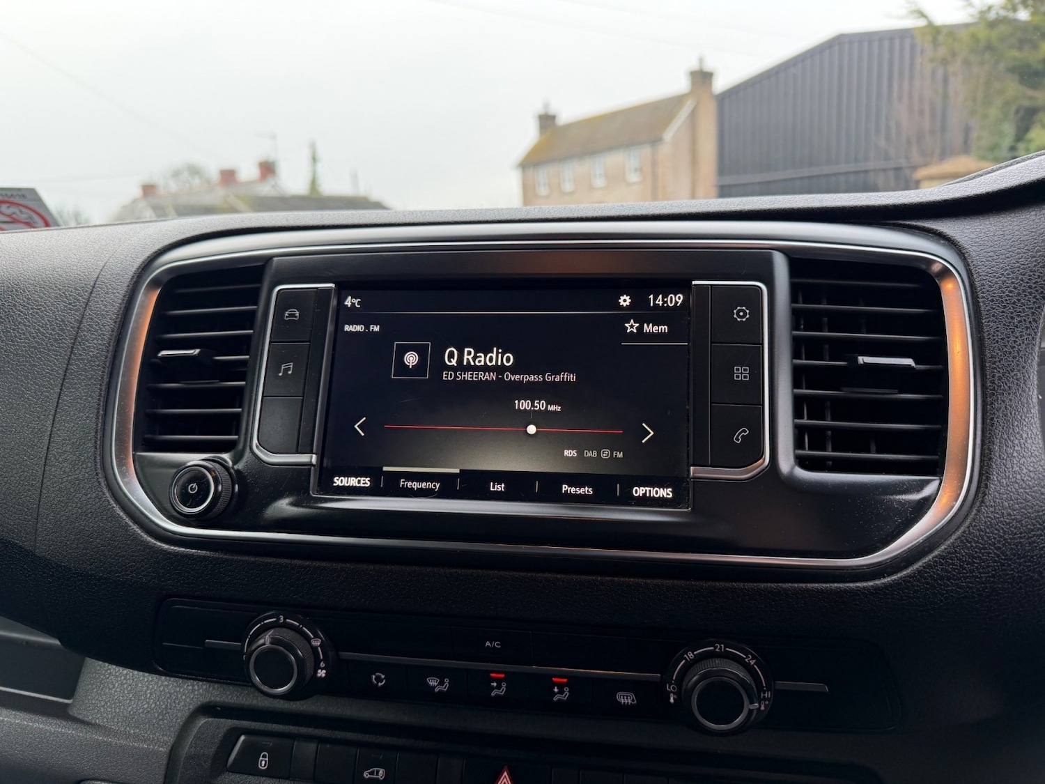Used Vauxhall Vivaro 2019 for sale - 77154329: Photo 10